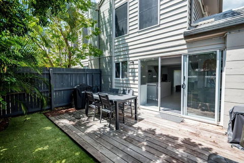BARBADOS Ultimate Laid-back Holiday - Flat Stroll To River - Kempsey Accommodation 3