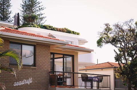 BAY PROPERTIES . Seadrifter - Kempsey Accommodation 3