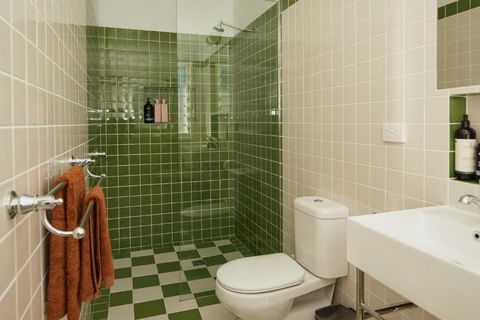 BAY PROPERTIES . The Sailor Shack - Kempsey Accommodation 4