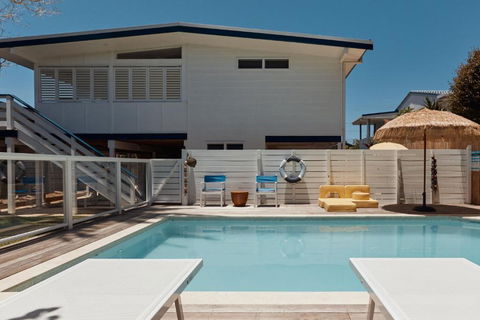 BAY PROPERTIES . The Sailor Shack - Kempsey Accommodation 0