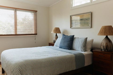 BAY PROPERTIES . The Sailors Upper Deck - Kempsey Accommodation 4