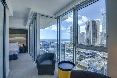 Hilton Surfers Paradise Hotel & Residences - Kempsey Accommodation 1