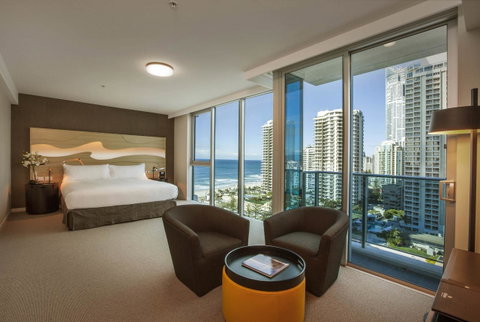 Hilton Surfers Paradise Hotel & Residences - Kempsey Accommodation 6