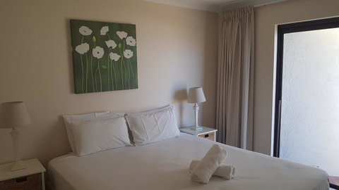 Mykonos Apartments - Kempsey Accommodation 7
