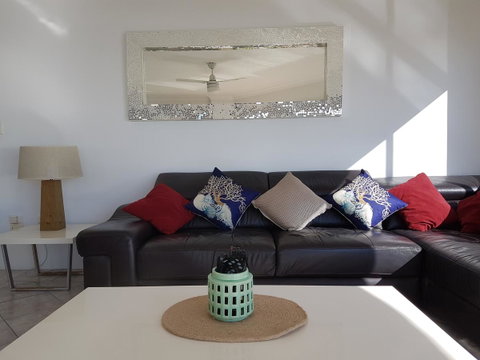 Mykonos Apartments - Kempsey Accommodation 28