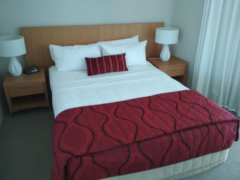 Maldives Resort Main Beach, Gold Coast - Kempsey Accommodation 36