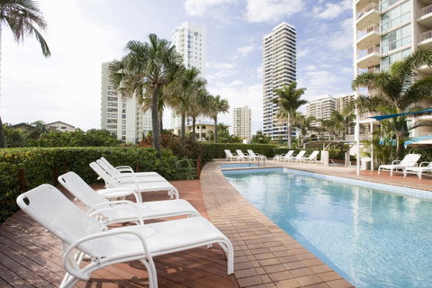 Maldives Resort Main Beach, Gold Coast - Kempsey Accommodation 25
