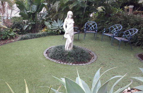 Private Apartment With Scenic Gardens - Kempsey Accommodation 1