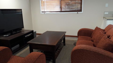 Private Apartment With Scenic Gardens - Kempsey Accommodation 7