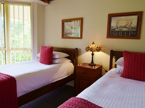 Apple Tree Cottage Montville - Kempsey Accommodation 8