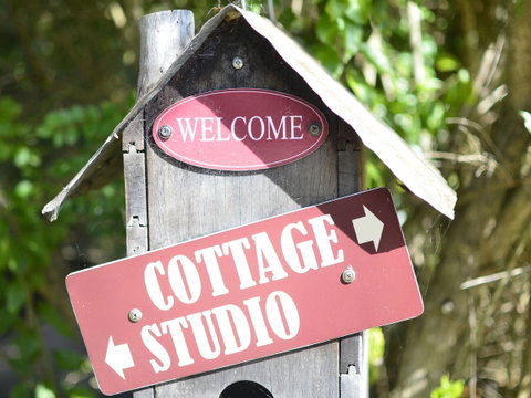 Apple Tree Cottage Montville - Kempsey Accommodation 14