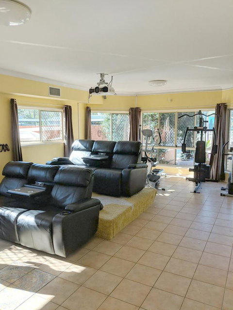 Waterfront At White Patch - Kempsey Accommodation 4