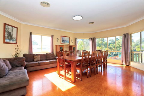 Waterfront At White Patch - Kempsey Accommodation 27