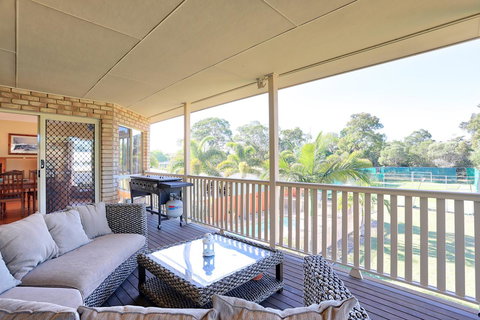 Waterfront At White Patch - Kempsey Accommodation 35
