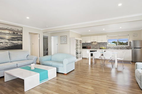 Fishing And Swimming At Your Doorstep - Sylvan Beach Esp, Bellara - Kempsey Accommodation 6
