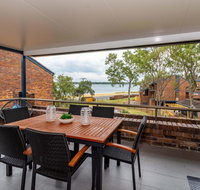 Spacious Family unit with Incredible views. - Kempsey Accommodation