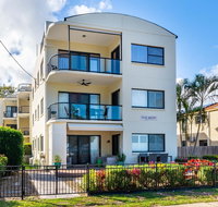 Waterfront views from private rooftop balcony - Bayview South Esp Bongaree - Kempsey Accommodation