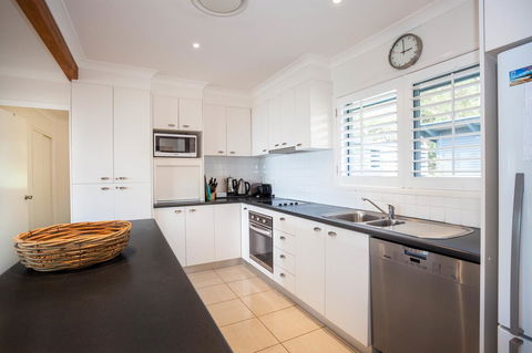 Seychelles Up - Kempsey Accommodation 12