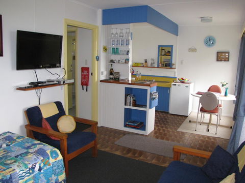King Island Accommodation Cottages - Kempsey Accommodation 8