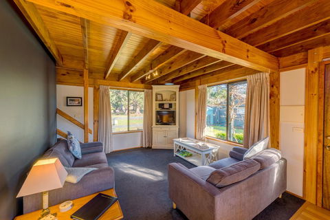 Parnella Adventure Bay, Bruny Island - Kempsey Accommodation 1