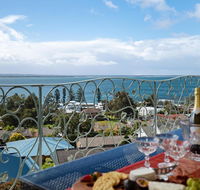 'Baylife Villa' 4a Warruga St - Large home with WIFI Netflix Aircon Linen  Spectacular Views - Kempsey Accommodation