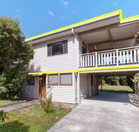 'Beach Break 1' 1/10 Lionel Street - upstairs unit with Aircon - Kempsey Accommodation
