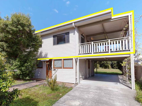 'Beach Break 1', 1/10 Lionel Street - Upstairs Unit With Aircon - Kempsey Accommodation 0