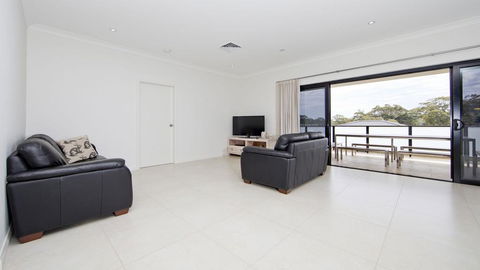 'Ocean To Beach' Luxury Hide Away - Kempsey Accommodation 3