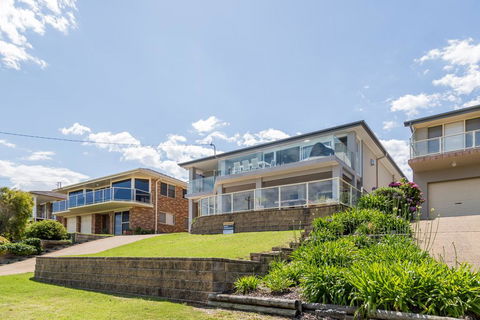 'Salt & Light' Mollymook - Kempsey Accommodation 1