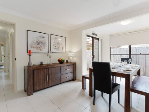 'Willows At The Bay' 111 Horace St - Large House With Aircon, WIFI And Boat Parking. - Kempsey Accommodation 2