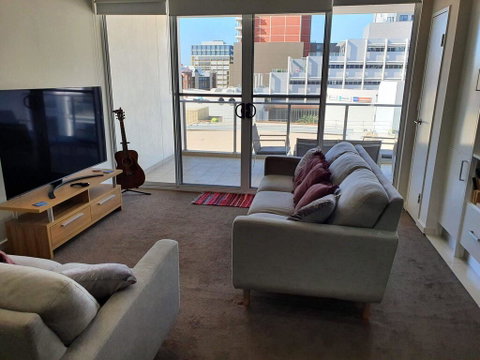 (just Listed) Bolton St 1br 350m Walk To Newcastle Beach +++ Wifi End Eand - Kempsey Accommodation 1