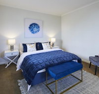 1 Bdrm Top Floor Apt With Sunroom - Kempsey Accommodation