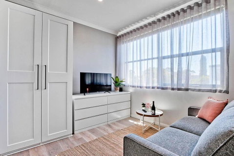 1 Bedroom Apt With Air-Conditioning In Plympton - Kempsey Accommodation 0