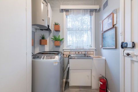 1 Private Double Room In Carramar 1 Minute Walk To Station - SHAREHOUSE - Kempsey Accommodation 3