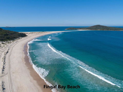 10 Garuwa Street - Fabulous Fingal - Kempsey Accommodation 3
