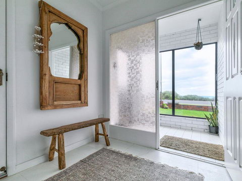 10 OCEAN DRIVE - Kempsey Accommodation 1