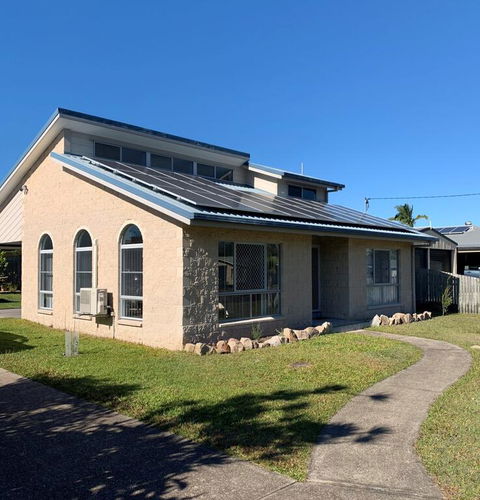 11 Anchovy Street - Tin Can Bay Summer Haven Coastal Retreat - Kempsey Accommodation 3