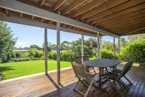 11 Riley St - Stylishly Modern - Kempsey Accommodation 3