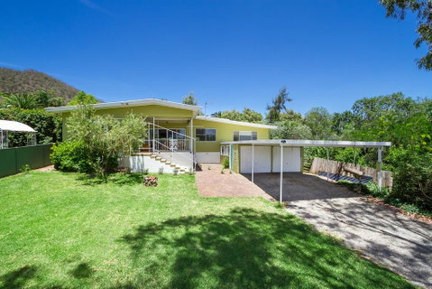 117 Fitzroy Street - Kempsey Accommodation 1