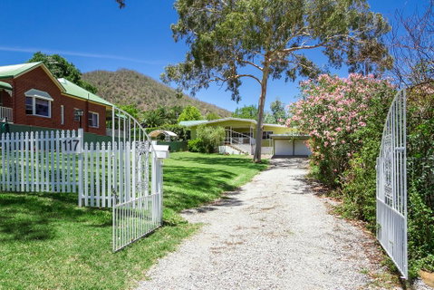 117 Fitzroy Street - Kempsey Accommodation 3