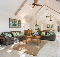 12 Childe Street Byron Bay - Absolute Belongil Summerhouse - Kempsey Accommodation