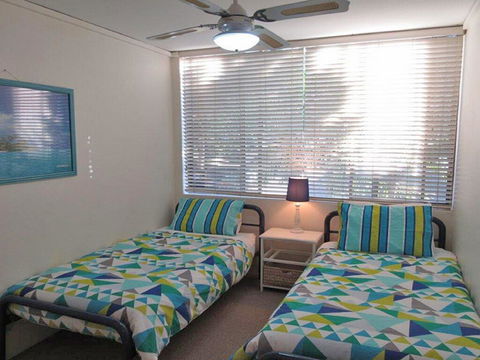 13 'Harbourside', 3-7 Soldiers Point Road - Fantastic Waterfront Unit - Kempsey Accommodation 3
