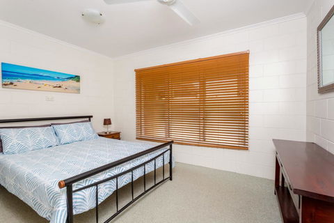 14 Double Island Drive - Rainbow Beach, Large Holiday House With Pool,Pets Welcome, Free Wi-Fi - Kempsey Accommodation 1