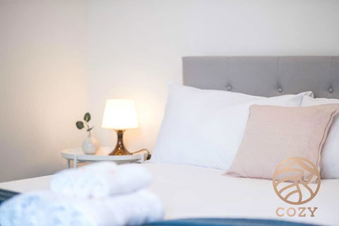 143, Summer Time Freshment In Melbourne Village - Kempsey Accommodation 3