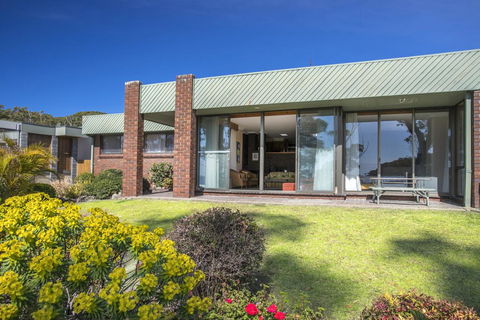 16 Shipton Cres - Secluded Away - Kempsey Accommodation 3