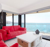 2 'Lanimer' 14 Mitchell Street - beautiful waterfront property with spectacular views - Kempsey Accommodation
