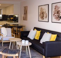 2 Bdrm Apt in Annandale with Courtyard  Parking - Kempsey Accommodation