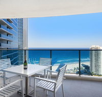 2 Bedroom Ocean View 27 Floors above H-Residences - Kempsey Accommodation