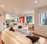 2 Bedroom with Parking  AC Close To Beach  City - Kempsey Accommodation