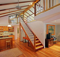 2 Manfred Street Belongil Beach - Susie's Beach House - Kempsey Accommodation